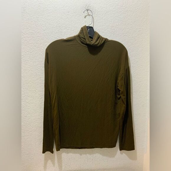 $145 Vince Women's Green Easy Long Sleeve Modern Turtleneck Stretch Top Size XXS - Picture 2 of 9
